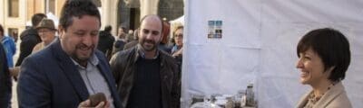 The Provincial Council promotes the sale of truffles in the Mercat de la Trufa i Productes Nadalencs (Truffle and Christmas Products Market).