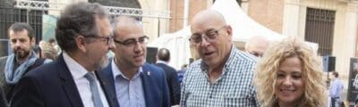 Le Conseil provincial remplit la Plaza de las Aulas de gastronomie locale lors du marché aux truffes de Castelló Ruta de Sabor